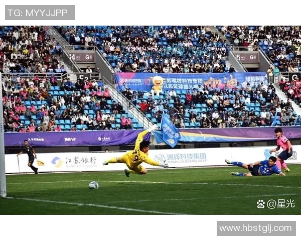 日本足球明星齐聚中国赛场展现技艺与魅力的精彩对决