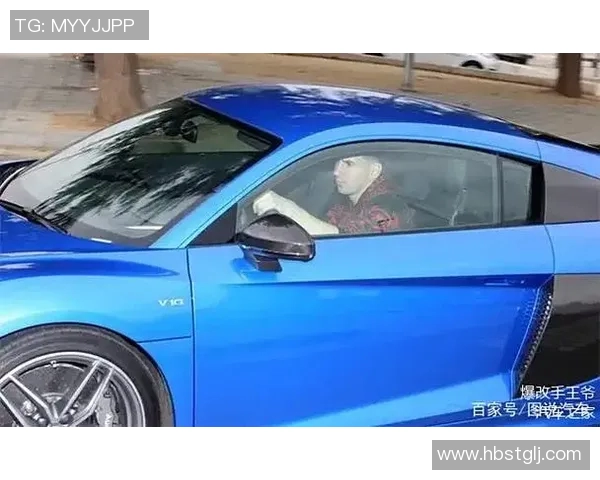 足球明星座驾812展现豪华与速度的完美结合